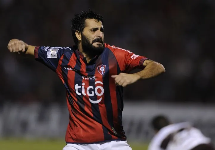 Cerro Porteño saluda a uno de sus últimos ídolos, Dani Güiza