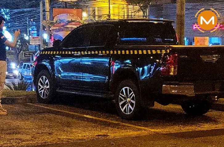 Hallan camioneta de la prófuga #DaliaLópez en un shopping de Asunción